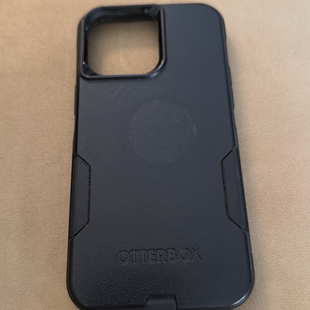 Otterbox iPhone 14 Pro Max case black